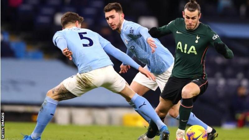 Гарет Бэйл в этом сезоне провел два матча Премьер-лиги за `` Шпоры '' и пять раз выходил со скамейки запасных, в том числе в `` Манчестер Сити ''.