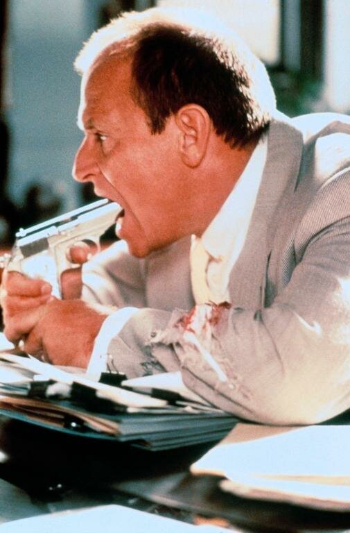 Нестабильное психическое состояние доктора Файнстоуна