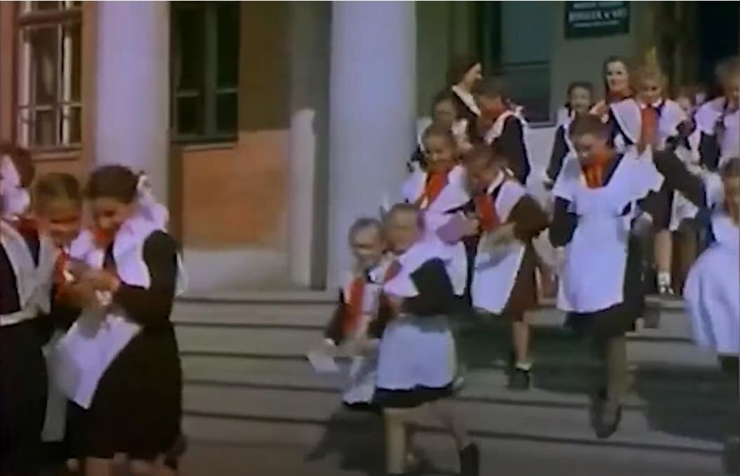 кадр с канала БесогонTV «Голливуд как источник мужества»