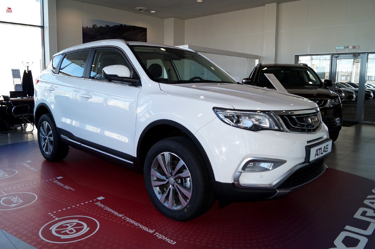 Geely atlas новый полный привод. Джили атлас 2025 полный привод. Джили атлас новый полный привод. Geely Atlas полный привод. Полноприводный атлас 2024 фото.