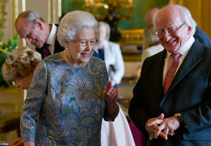 Англичане очень любят анекдоты про королевскую семью