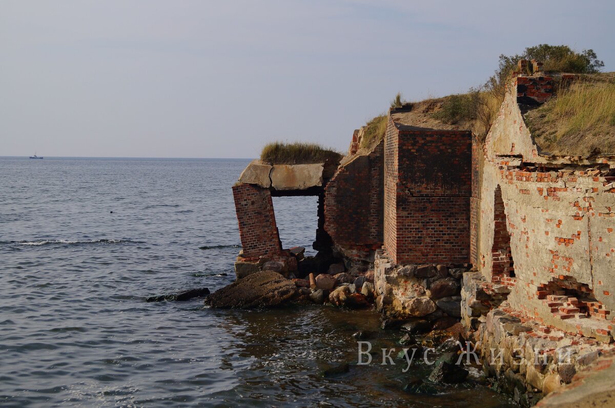 Балтийская коса. Янтарь и поющий песок.