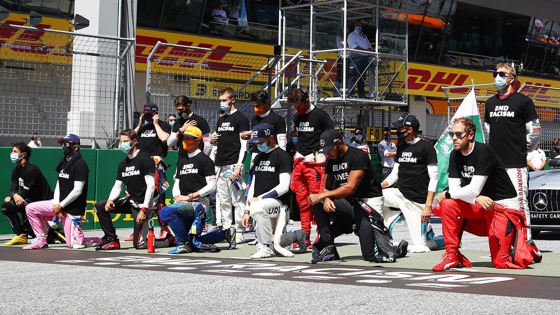 Фото с гран-при ( ИСТОЧНИК ФОТО: ЯНДЕКС.КАРТИНКИ )