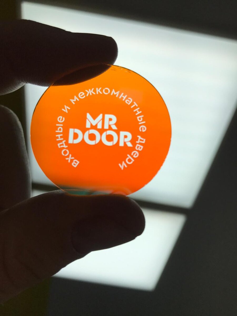 Линза из закаленного стекла