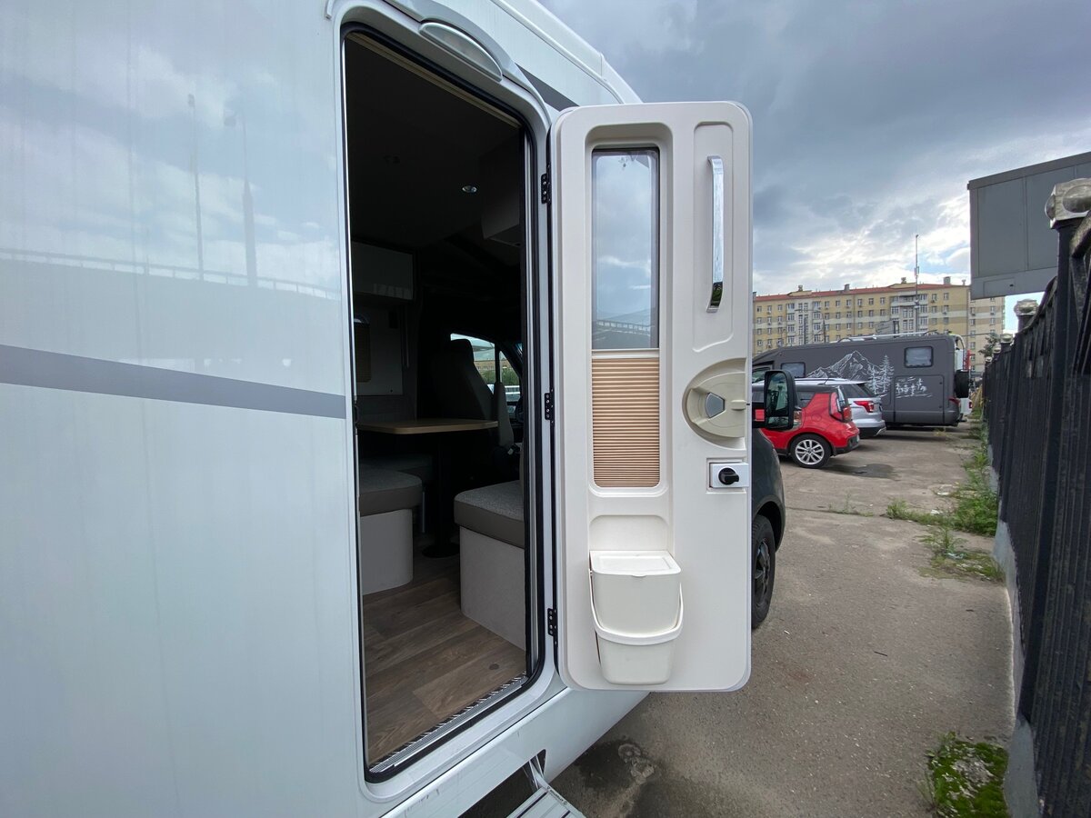 РђРІС‚РѕРґРѕРј Hymer Tramp s 680