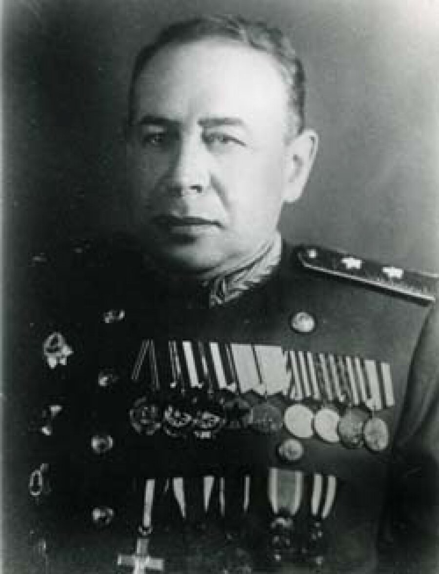 Генерал-лейтенант танковых войск Чернявский Михаил Львович