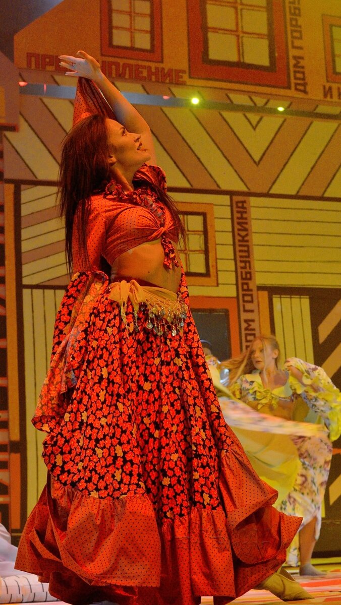 Яркий спектакль с музыкой и танцами "Не может быть!"