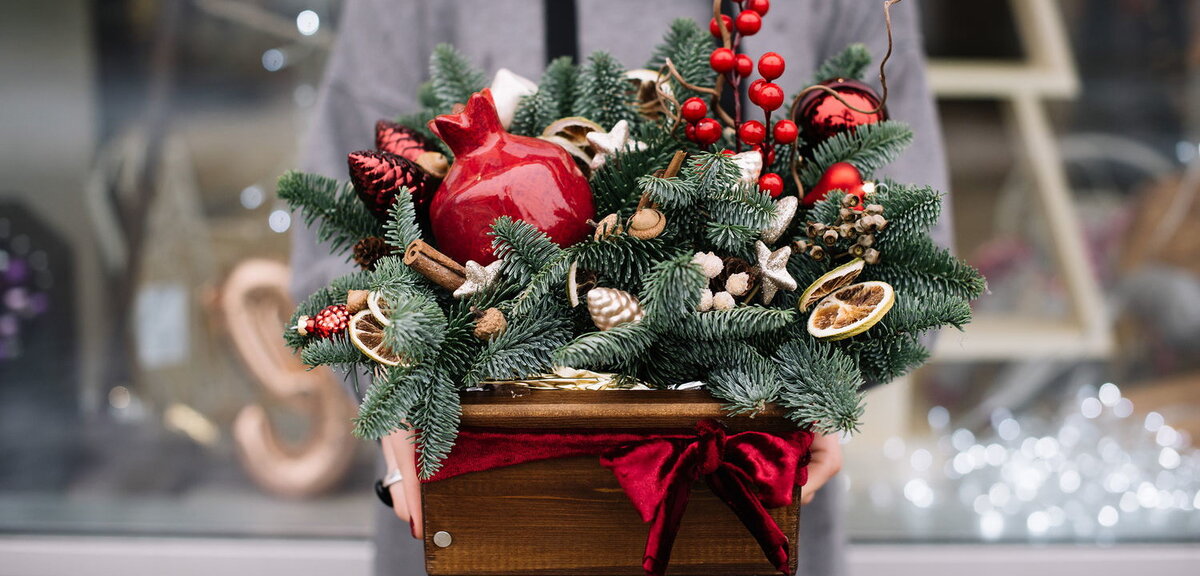 Цветочная композиция на Новый год