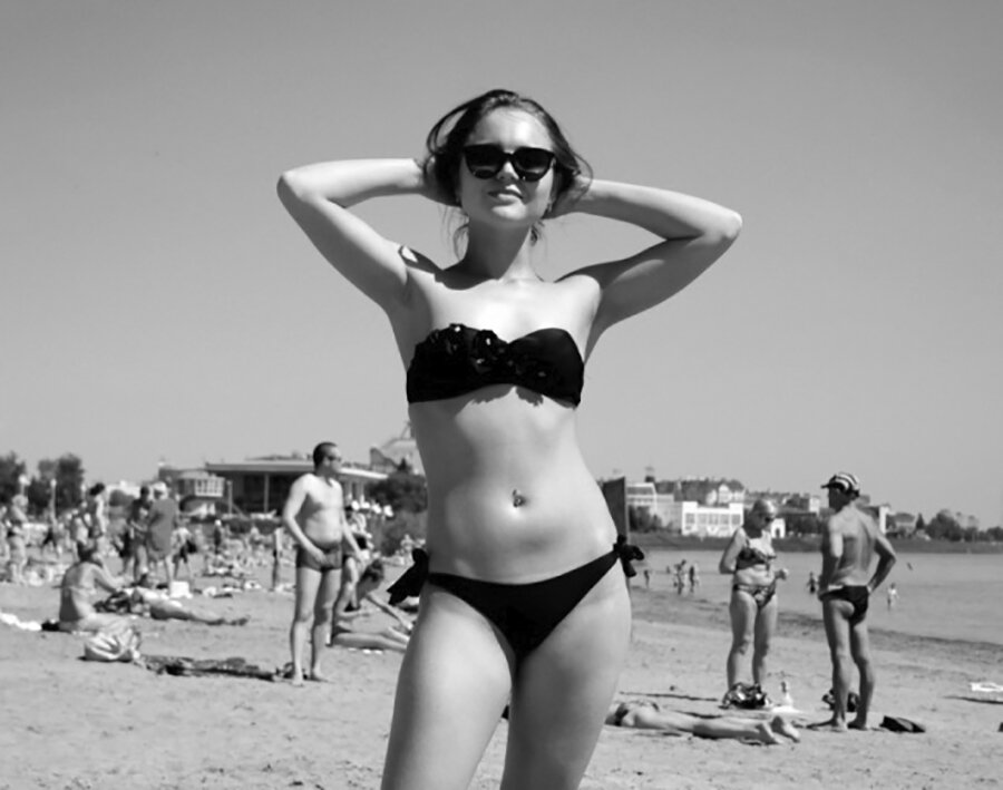 Сейчас. Позы стали другие...