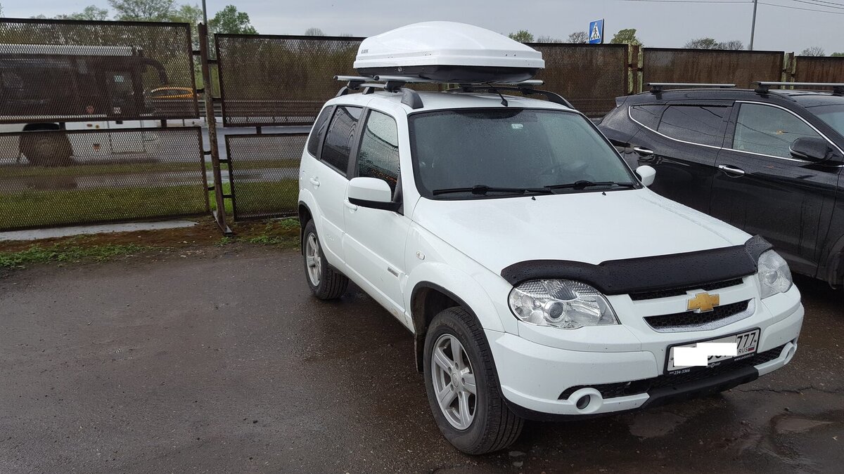 отечественный автопром заезжает ко мне не часто, но постоянно