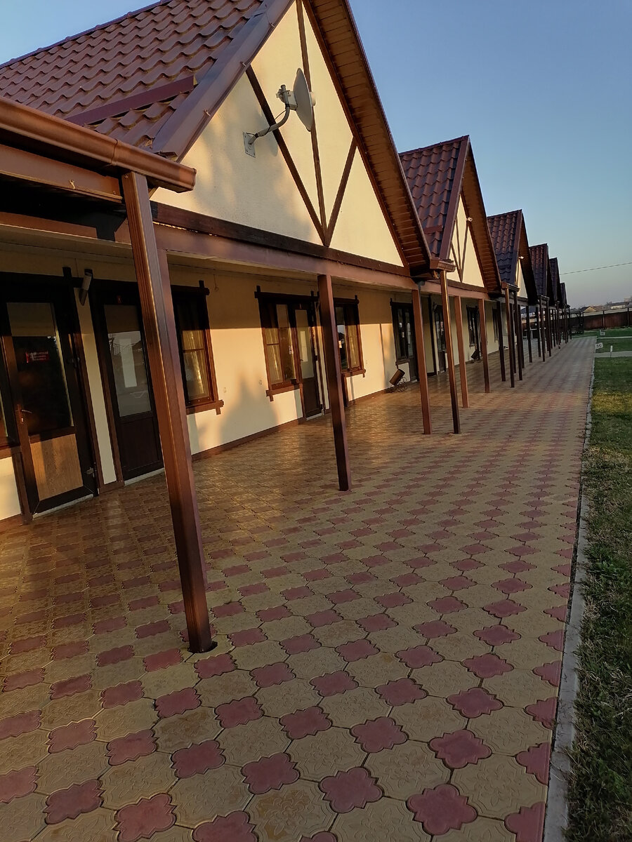 Металлический дом в Мостовской