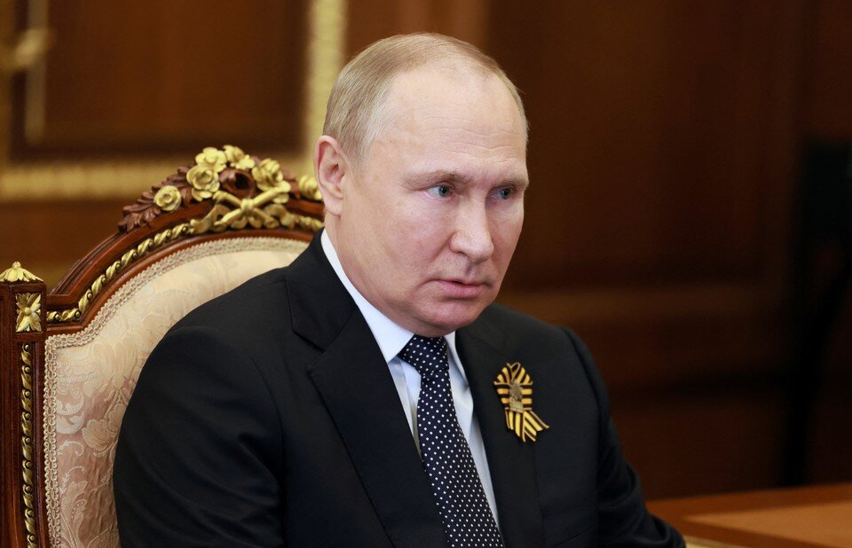    Владимир Путин  REUTERS