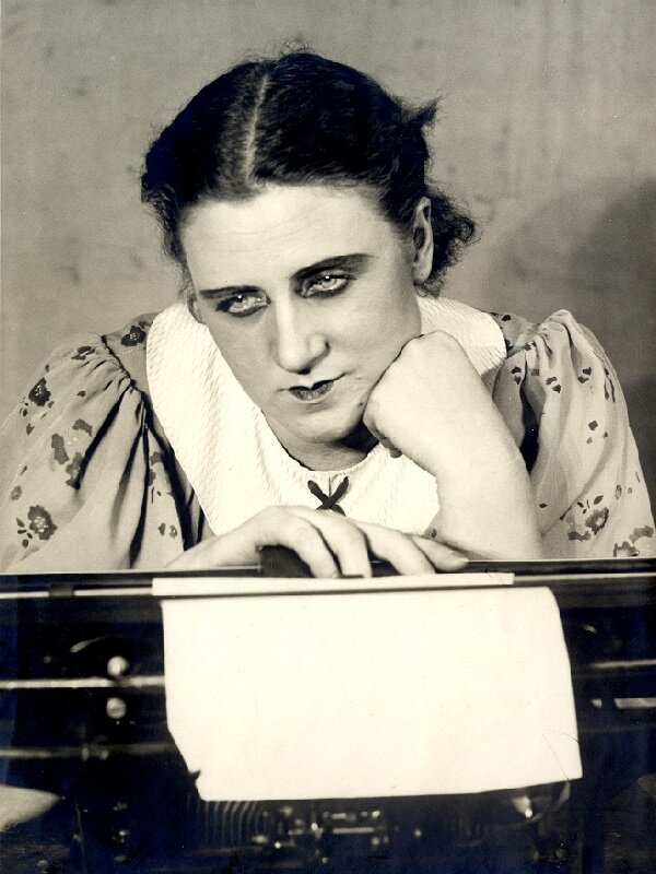 Мария Викс в роли Аси в спектакле М. Блантера «На берегу Амура». Свердловск. 1939 год. Из фондов Свердловского областного краеведческого музея. 