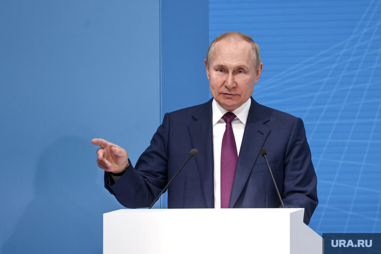    Антироссийский анклав на Украине угрожает России, заявил Владимир Путин