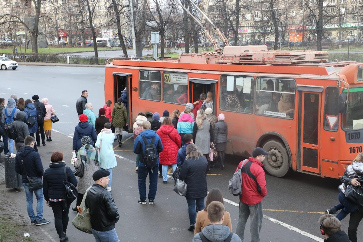    Полный объем выпуска подвижного состава наблюдается и на маршруте троллейбуса №5 в Сормовском районе Анастасия Красушкина