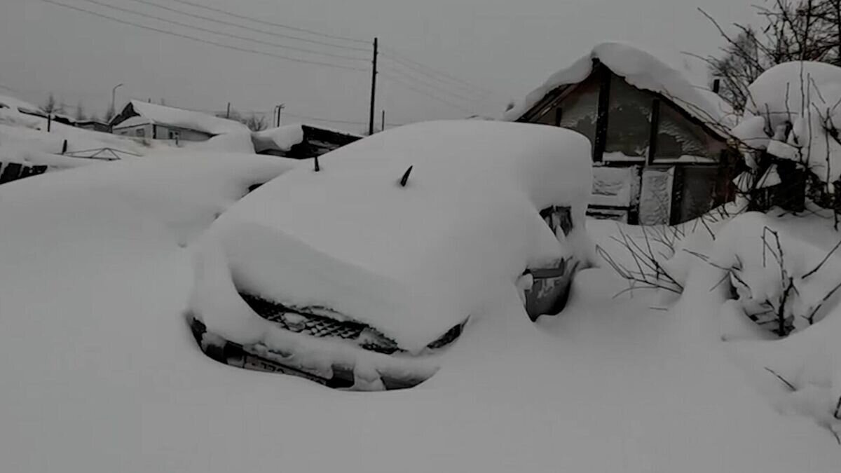    Последствия снегопада в Магадане© РИА Новости