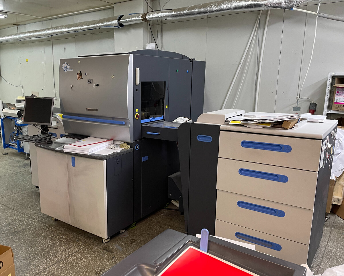 Цифровая печатная машина HP Indigo press 5500r, типография "Юлис"