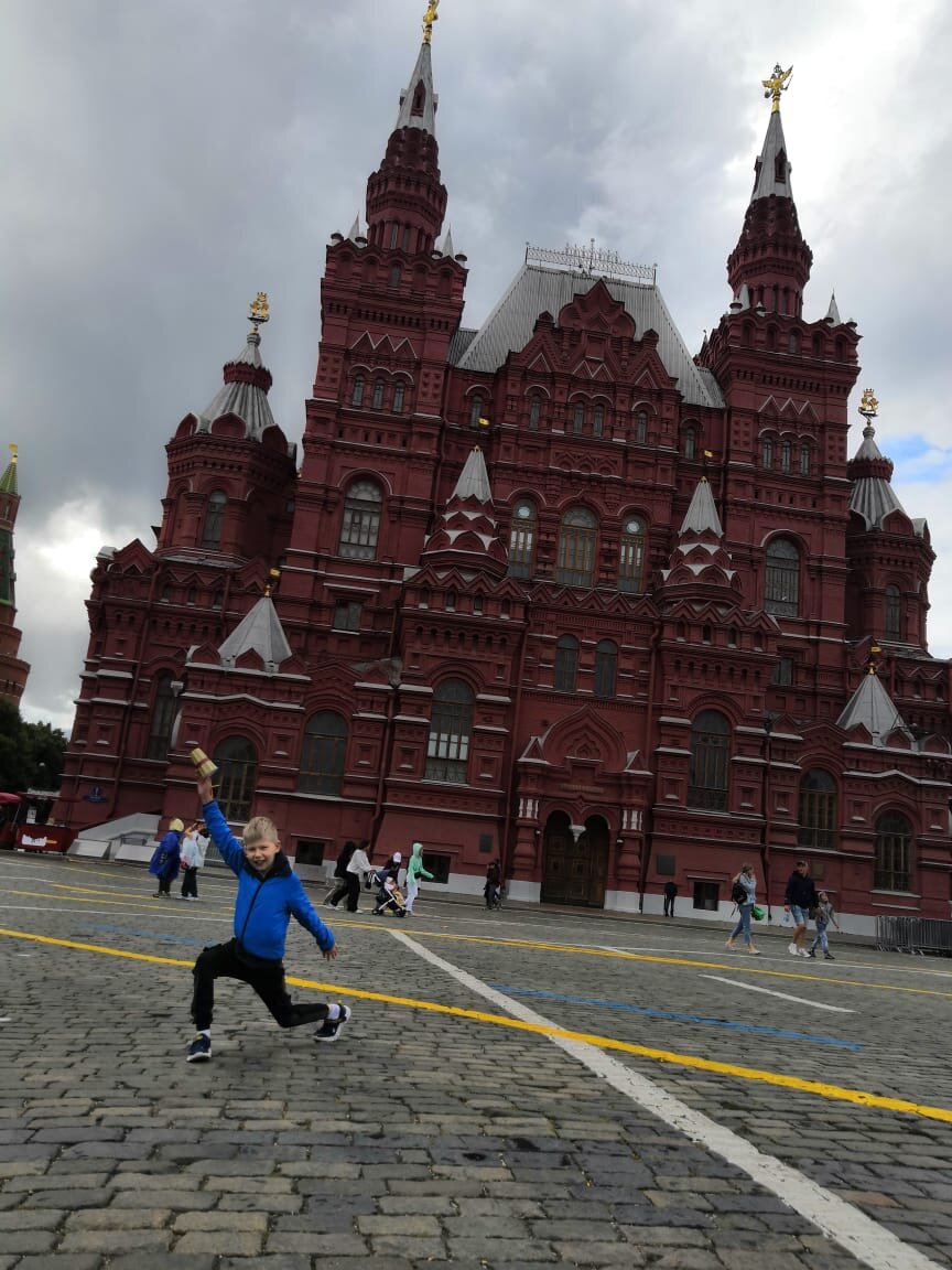 Внук Максим. 