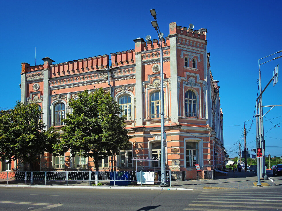 Целевая прогулка с детьми 2 младшей группы: 