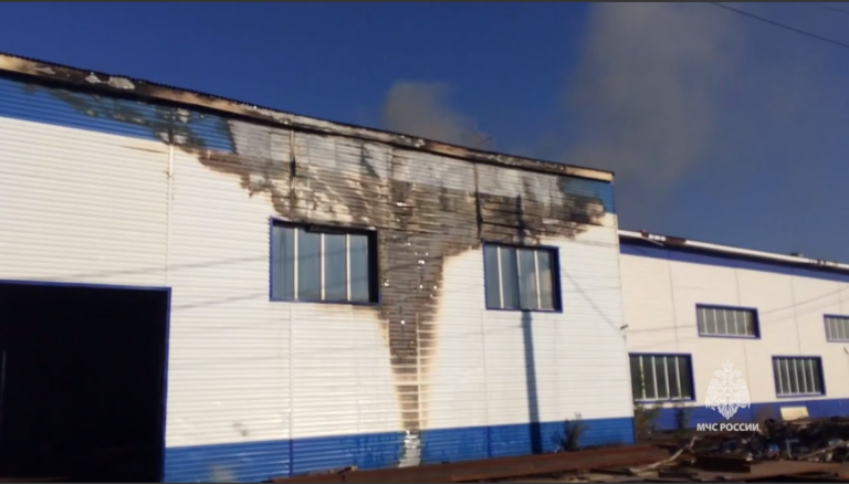    В Оренбурге в складе металлоконструкций на Беляевской открытый огонь ликвидирован Марина Шарт