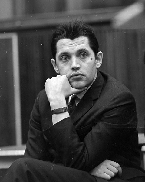 Роберт Рождественский, фото www.ru.wikipedia.org