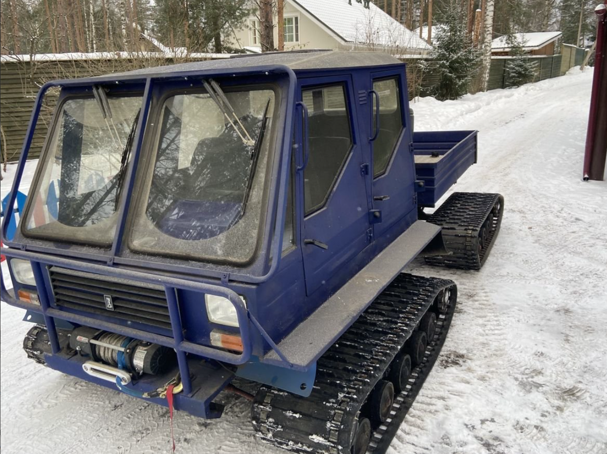 Вездеход СХМ-8. Обратите внимание на значок АвтоВАЗа на решетке радиатора. Фото с сайта Авито.ру.