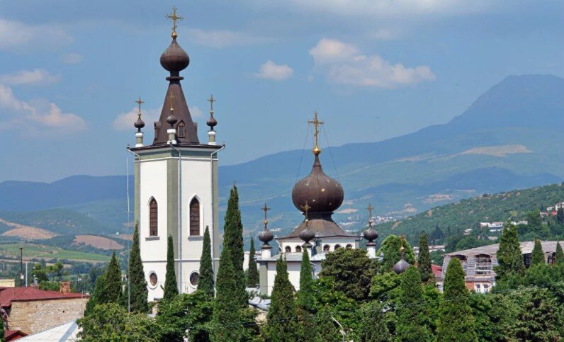 Храм Всех Крымских Святых и Феодора Стратилата