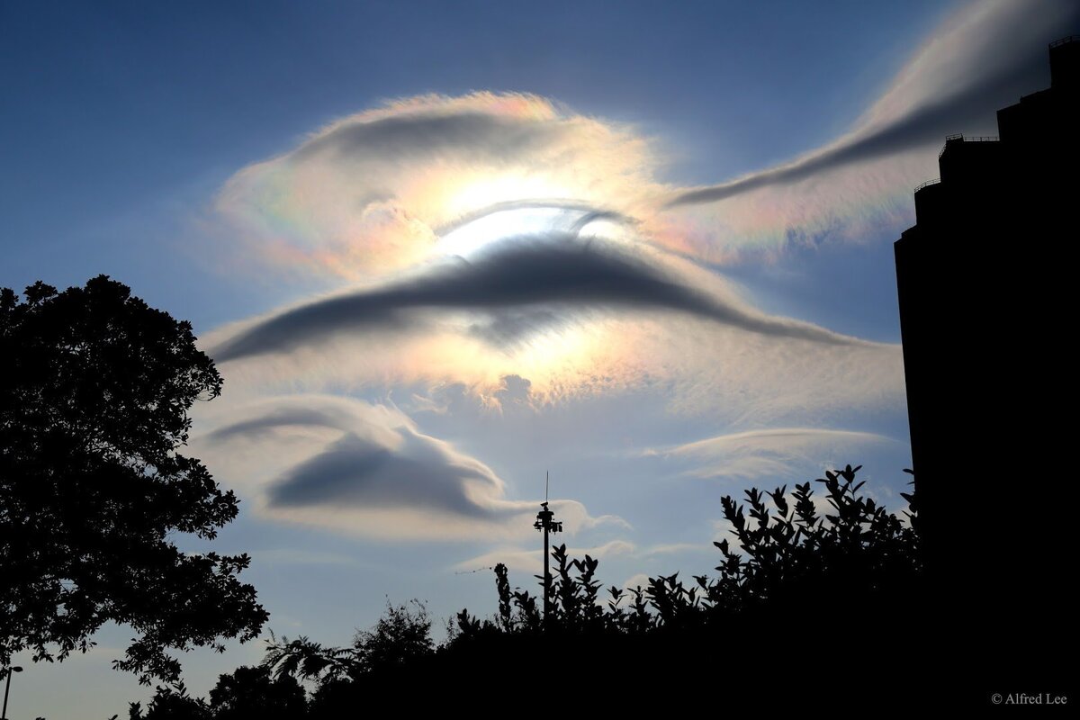 Фото Альфреда Ли - безумно красивые облака (взято с ru.sott.net)