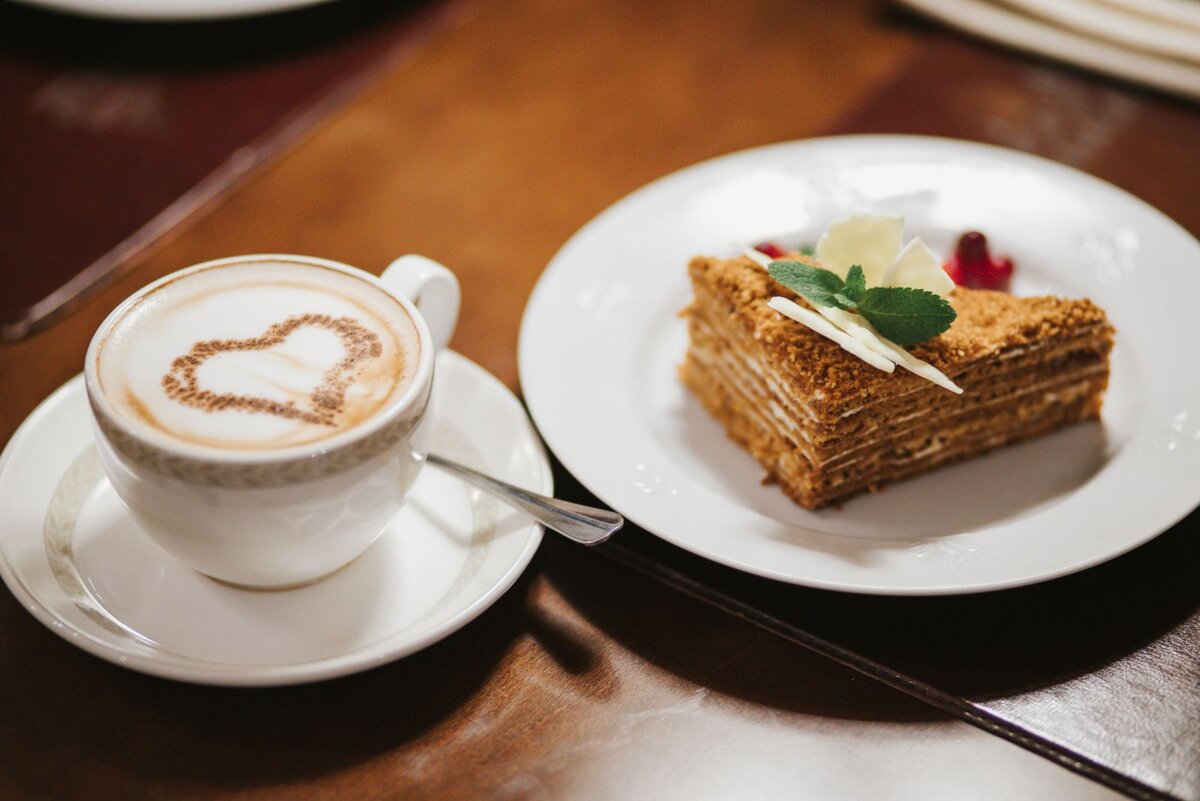 Медовик Сергиев канон в кофейне Красные палаты