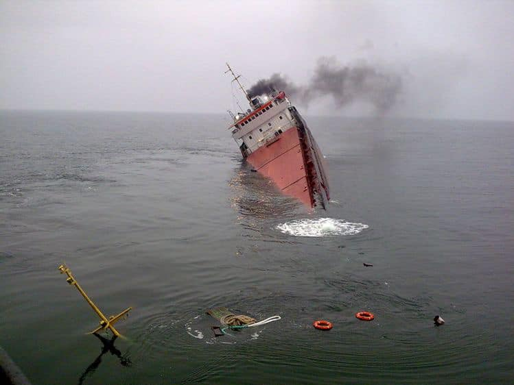 Почему не было кораблей. Катастрофа на черном море Волго Балт. Затонувший корабль Волго Балт. Приморско Ахтарск затонувший корабль.