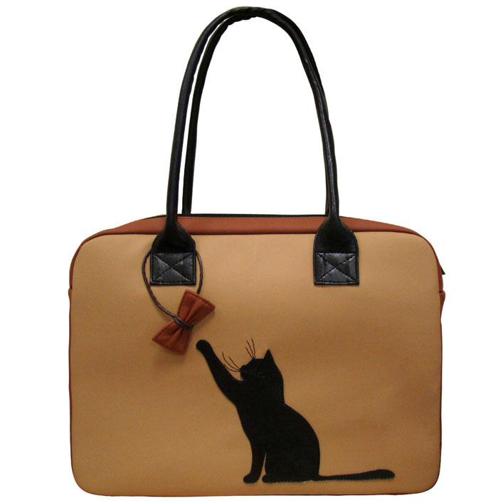 Источник фото: http://bagbum.ru/wp-content/uploads/2015/03/dizainerskaya_sumka_dlya_noutbuka_f.gene_Tiramisu.jpg