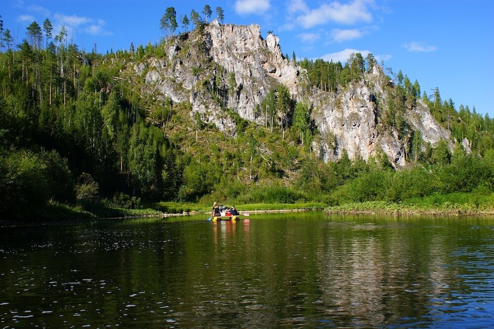 Сплав по реке Чусовой камень красный