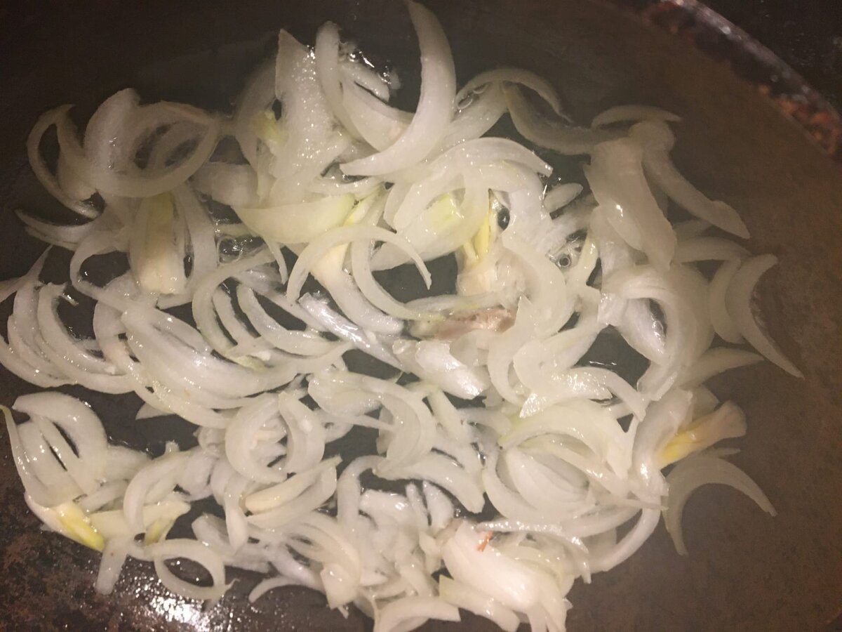 Выложили лук