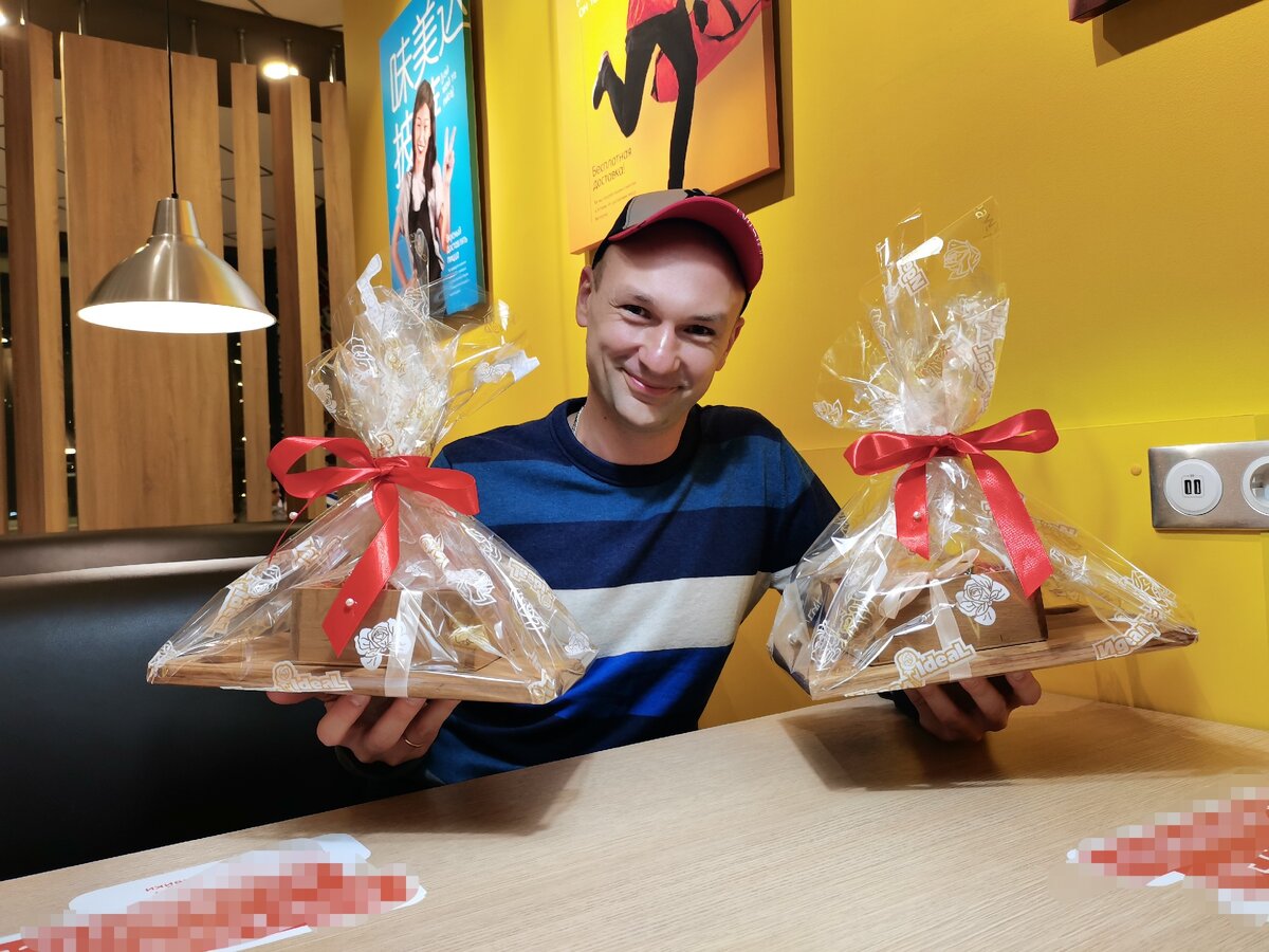 Подарочные комплекты для жены и бабушки