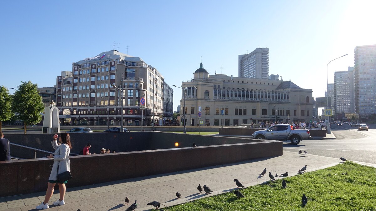 Арбатская площадь фото