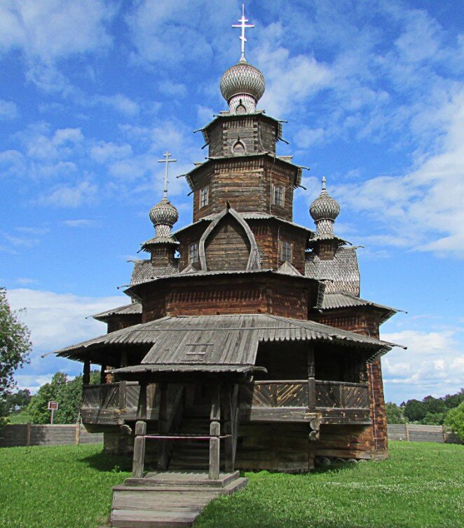 Деревянная церковь в Суздале