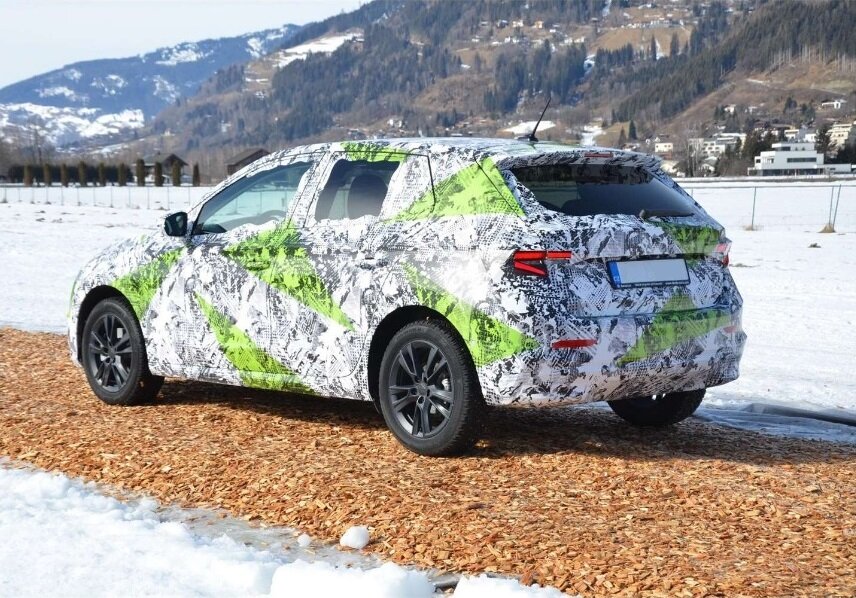 Шкода Фабия 4 (Skoda Fabia IV) зад