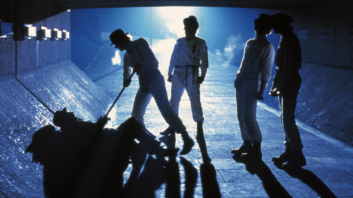 Кадры из фильма Стэнли Кубрика "Заводной апельсин" (фото: https://goo.su/4iaI)