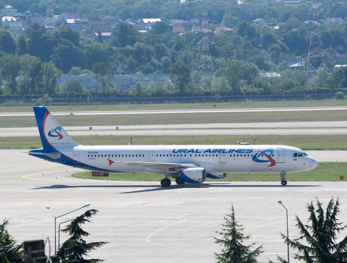 Airbus A321-211, VQ-BOB (фото автора)