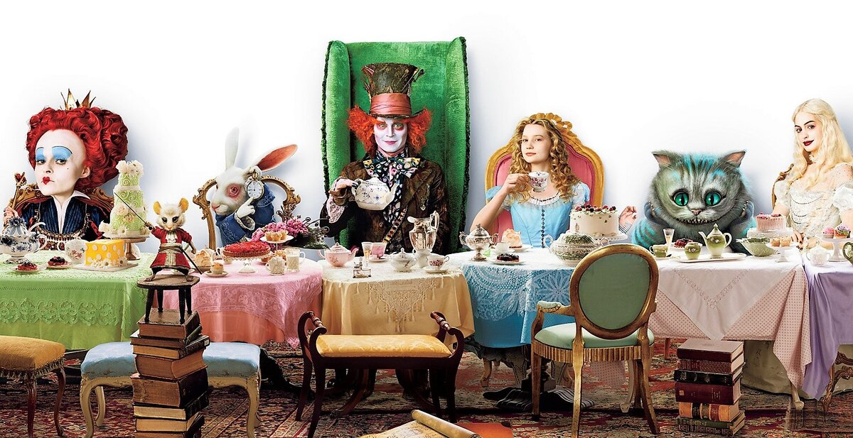     Коллаж из фильма " Алиса в стране чудес".