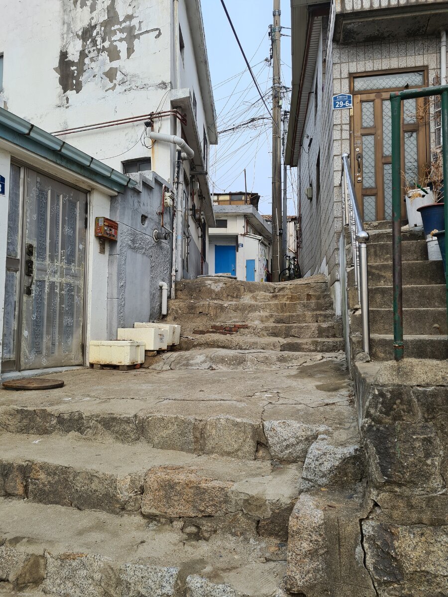 Сколько лет этой лестнице?