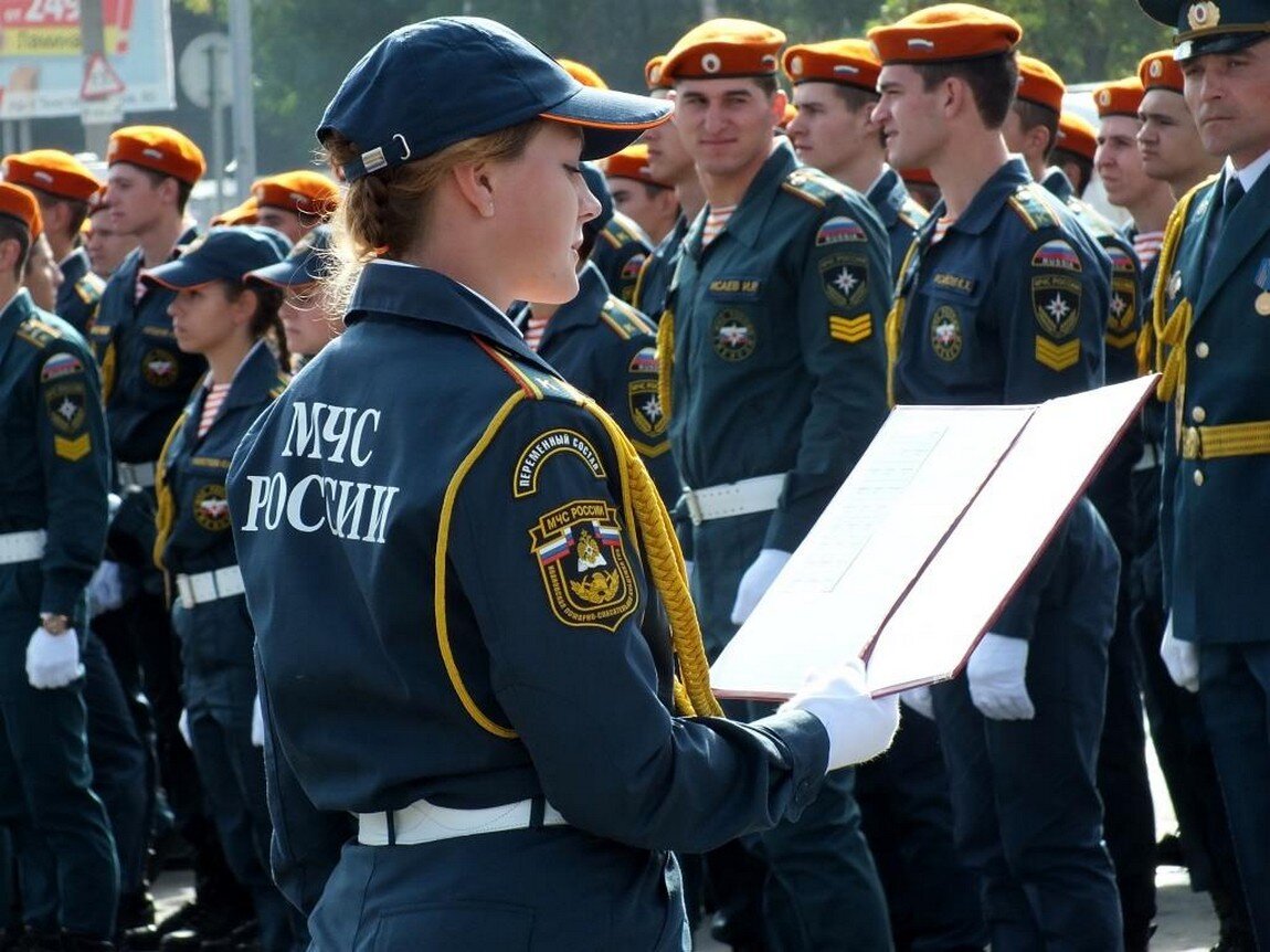 Торжественное  мероприятие принятия присяги курсантами МЧС России. 