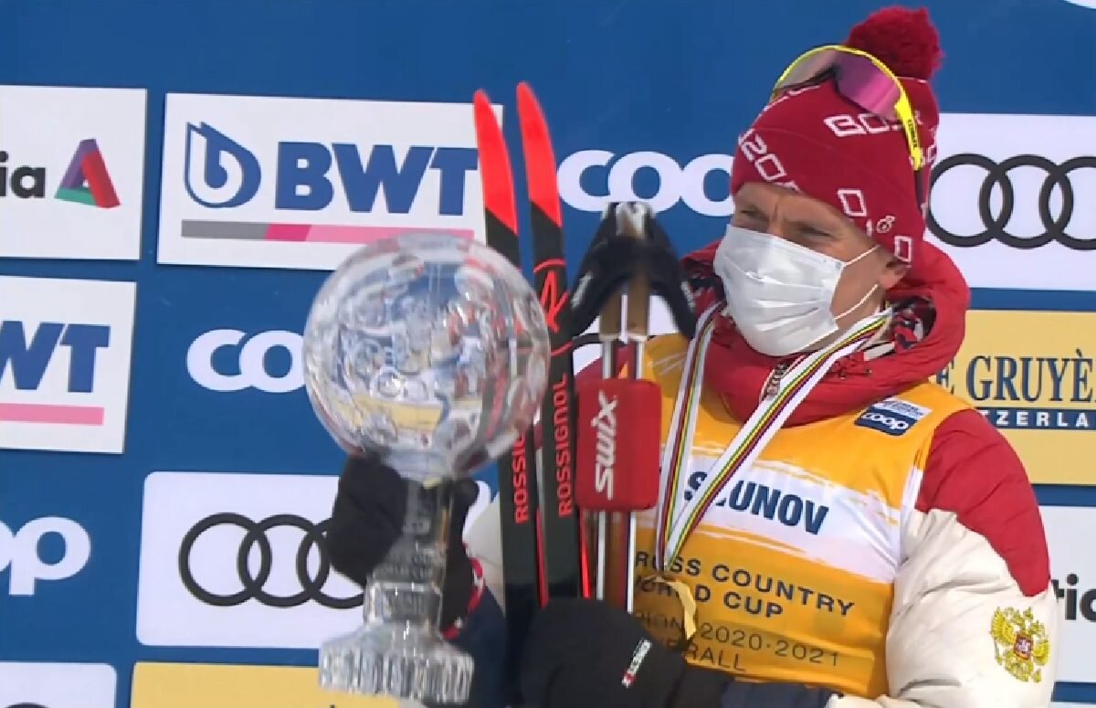 В марафонской гонке в Энгадине Александр Большунов финишировал шестым, что не повлияло на его убедительную победу в общем зачете Кубка мира-2020/21.