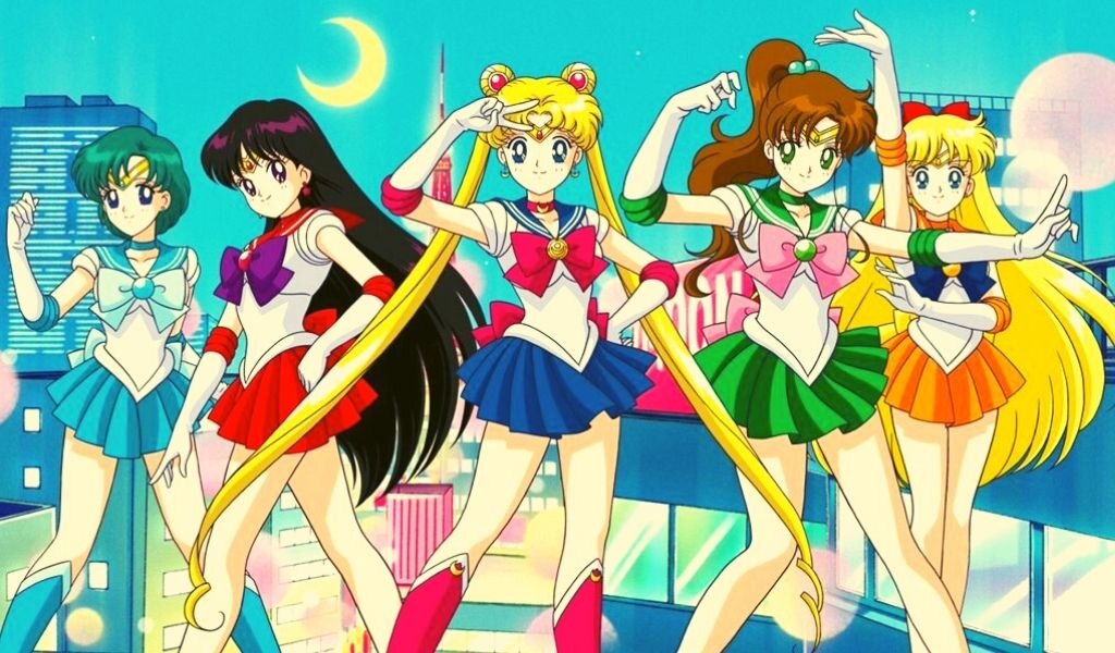 Сейлор-войны слева направо: Сейлор Меркурий, Сейлор Марс, Сейлор Мун, Сейлор Юпитер, Сейлор Венера