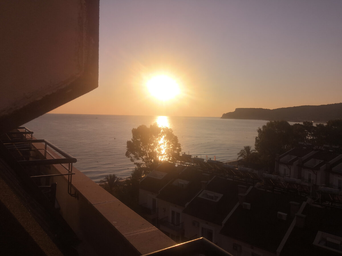 Все фото в этом посте будут без фильтров. 