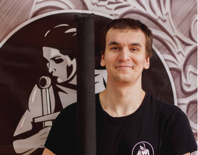 Денис Старков