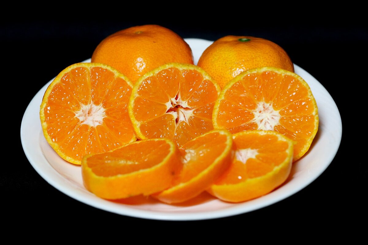 Что полезнее: апельсин или мандарин