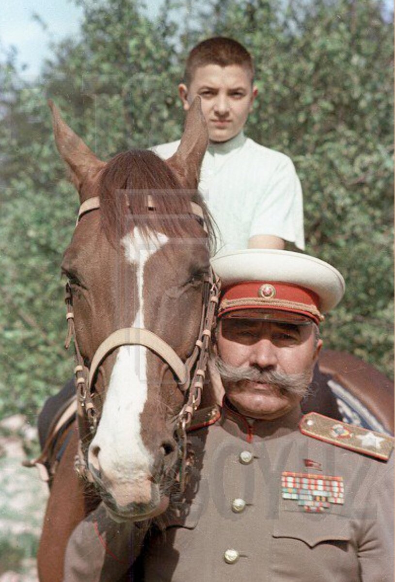 Семен Михайлович Буденный с сыном 