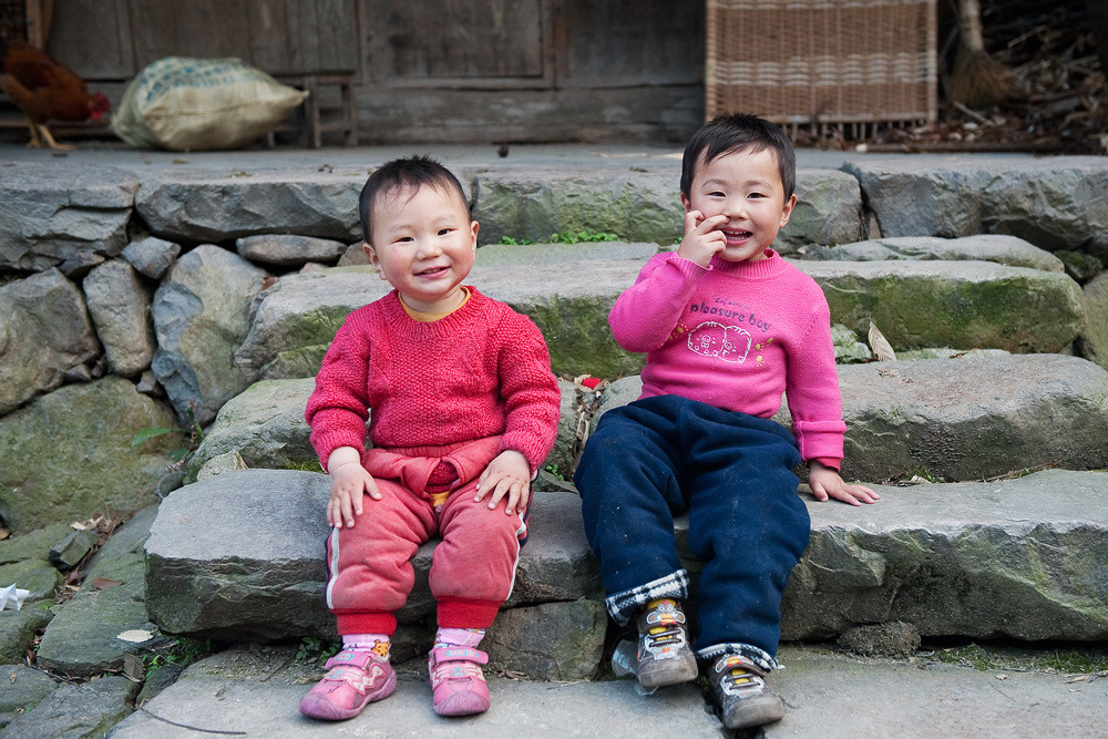 Baby chinese. Дети Китай в кайданку. Китайские детские штаны. Штанишки китайских детей. Китайские детские штаны с дыркой.