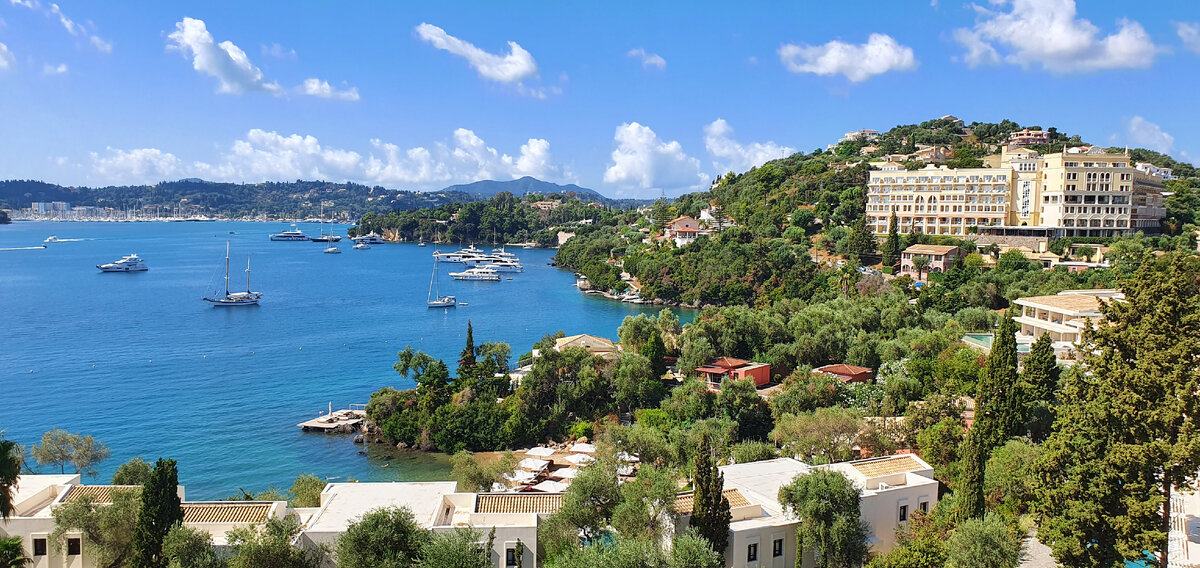 Корфу. Вид из отеля Grecotel Imperial Corfu 5* на полуострове Коммено.